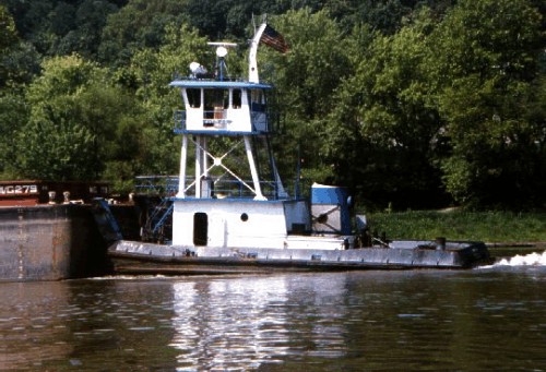 Jd-port.jpg (64885 bytes)