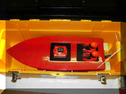 BoatBox09.jpg (35509 bytes)